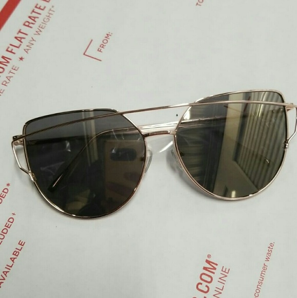 Big CAT Style woman Fashion trendy Sunglasses blac - Picture 3 of 3